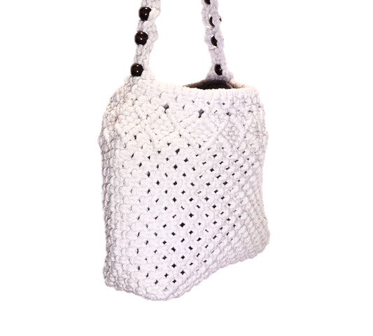 OVERSIZED TOTE BAG with large wooden beads in “Natural White”